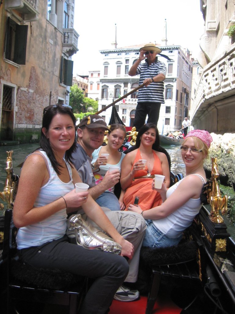 265622_10150219430425685_2844602_o